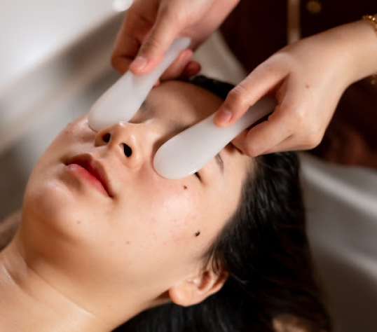 CHĂM SÓC DA MẶT CHUYÊN SÂU