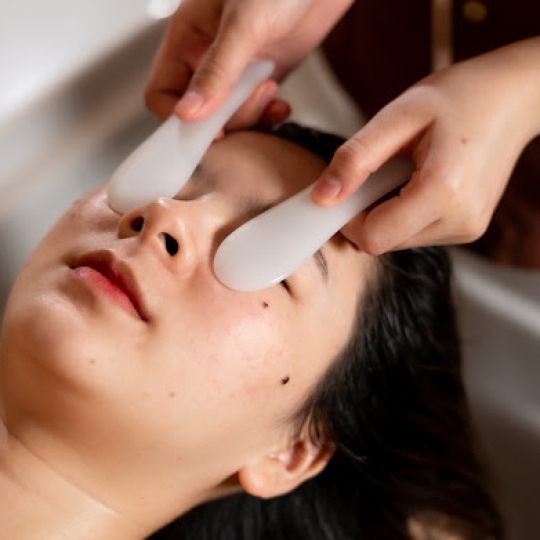 CHĂM SÓC DA MẶT CHUYÊN SÂU